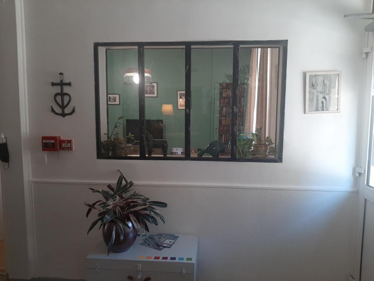 Hotel La Tour Des Fees Quissac  Екстериор снимка